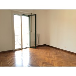 2 LOCALI MQ 65 MM CORVETTO AD.ZE